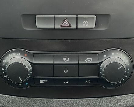 Синий Мерседес Вито, объемом двигателя 1.8 л и пробегом 195 тыс. км за 19900 $, фото 16 на Automoto.ua