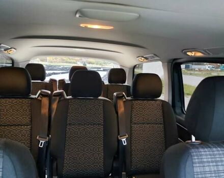 Синій Мерседес Віто, об'ємом двигуна 2.2 л та пробігом 200 тис. км за 33888 $, фото 82 на Automoto.ua