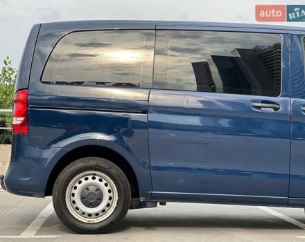 Синий Мерседес Вито, объемом двигателя 1.75 л и пробегом 195 тыс. км за 19400 $, фото 4 на Automoto.ua