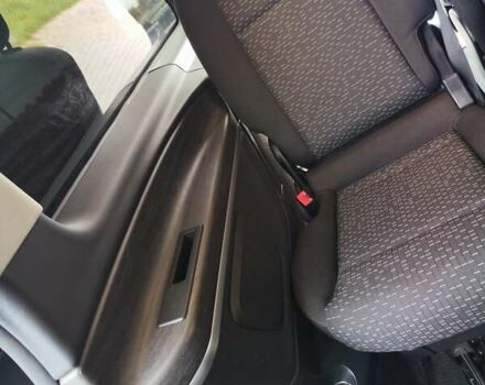 Синій Мерседес Віто, об'ємом двигуна 2.2 л та пробігом 200 тис. км за 33888 $, фото 110 на Automoto.ua