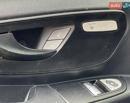 Синий Мерседес Вито, объемом двигателя 1.75 л и пробегом 195 тыс. км за 19400 $, фото 15 на Automoto.ua