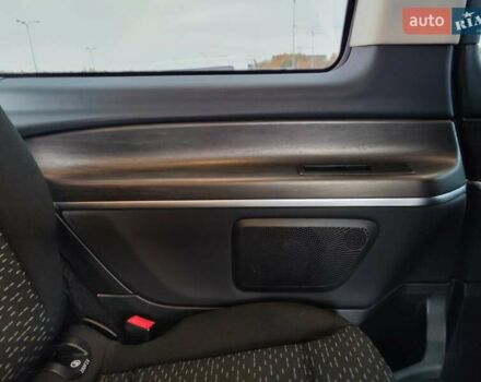 Синій Мерседес Віто, об'ємом двигуна 2.2 л та пробігом 200 тис. км за 33888 $, фото 103 на Automoto.ua