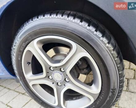 Синій Мерседес Віто, об'ємом двигуна 2.2 л та пробігом 200 тис. км за 33888 $, фото 36 на Automoto.ua