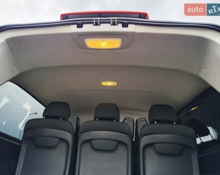 Синій Мерседес Віто, об'ємом двигуна 2.2 л та пробігом 200 тис. км за 33888 $, фото 115 на Automoto.ua