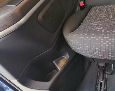 Синій Мерседес Віто, об'ємом двигуна 2.2 л та пробігом 200 тис. км за 33888 $, фото 108 на Automoto.ua