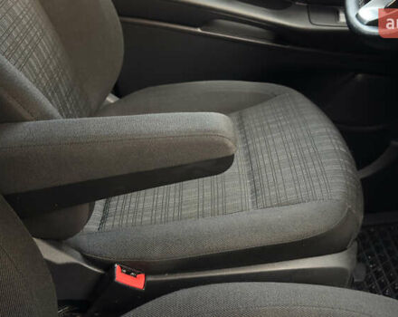 Синий Мерседес Вито, объемом двигателя 2.14 л и пробегом 297 тыс. км за 23150 $, фото 73 на Automoto.ua