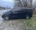 Синий Мерседес Вито, объемом двигателя 2.1 л и пробегом 300 тыс. км за 7500 $, фото 4 на Automoto.ua