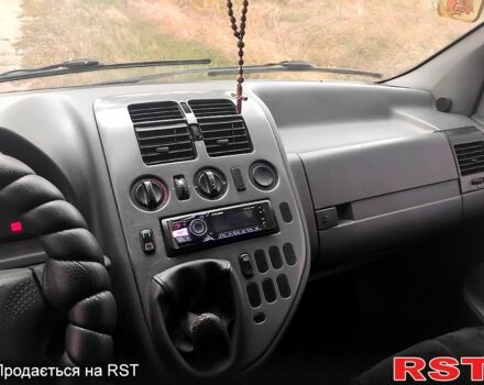 Синий Мерседес Вито, объемом двигателя 2.2 л и пробегом 580 тыс. км за 4900 $, фото 8 на Automoto.ua