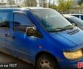 Синий Мерседес Вито, объемом двигателя 2.2 л и пробегом 530 тыс. км за 2500 $, фото 1 на Automoto.ua