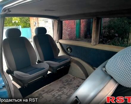 Синий Мерседес Вито, объемом двигателя 2.2 л и пробегом 580 тыс. км за 4900 $, фото 10 на Automoto.ua