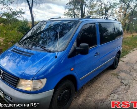 Синий Мерседес Вито, объемом двигателя 2.2 л и пробегом 580 тыс. км за 4900 $, фото 6 на Automoto.ua