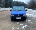 Синий Мерседес Вито, объемом двигателя 2.1 л и пробегом 350 тыс. км за 4500 $, фото 1 на Automoto.ua