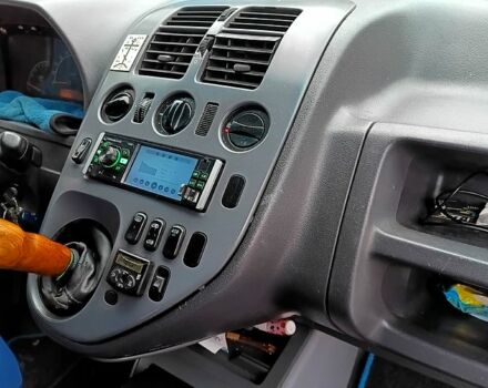 Синий Мерседес Вито, объемом двигателя 2.1 л и пробегом 35 тыс. км за 3300 $, фото 8 на Automoto.ua