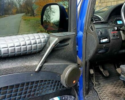 Синій Мерседес Віто, об'ємом двигуна 2.1 л та пробігом 240 тис. км за 7000 $, фото 4 на Automoto.ua