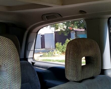 Синий Мерседес Вито, объемом двигателя 2.2 л и пробегом 344 тыс. км за 7500 $, фото 5 на Automoto.ua