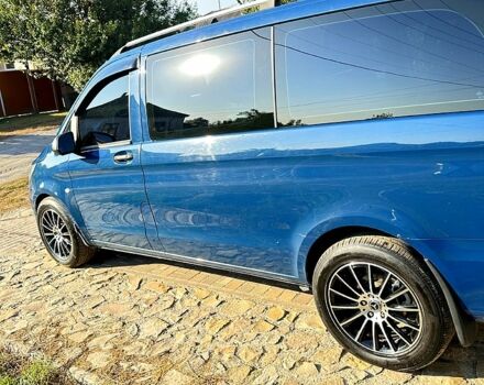 Синій Мерседес Віто, об'ємом двигуна 2.1 л та пробігом 308 тис. км за 22000 $, фото 2 на Automoto.ua