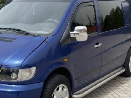 Синий Мерседес Вито, объемом двигателя 2.3 л и пробегом 450 тыс. км за 4000 $, фото 1 на Automoto.ua