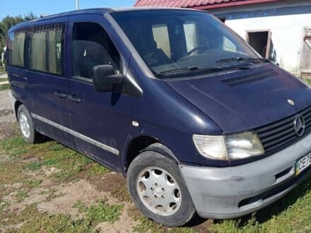 Синий Мерседес Вито, объемом двигателя 2.1 л и пробегом 100 тыс. км за 2650 $, фото 1 на Automoto.ua