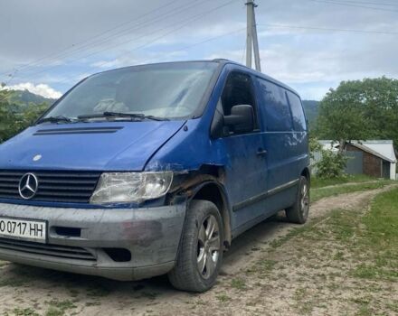 Синий Мерседес Вито, объемом двигателя 2.2 л и пробегом 300 тыс. км за 1500 $, фото 1 на Automoto.ua