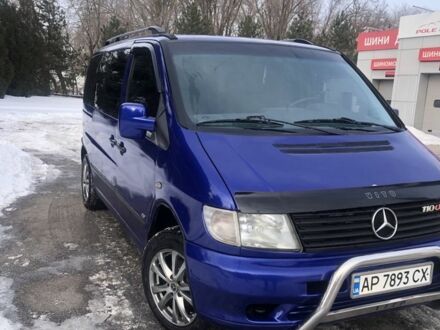 Синий Мерседес Вито, объемом двигателя 2.2 л и пробегом 298 тыс. км за 4650 $, фото 1 на Automoto.ua
