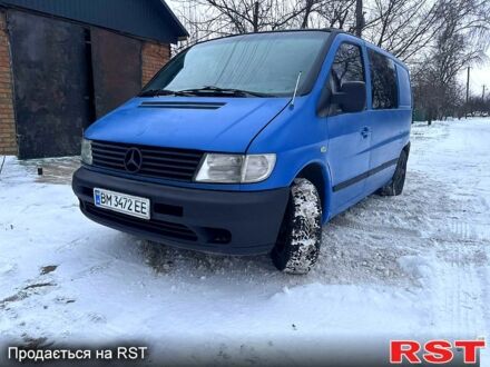 Синий Мерседес Вито, объемом двигателя 2.1 л и пробегом 350 тыс. км за 4200 $, фото 1 на Automoto.ua