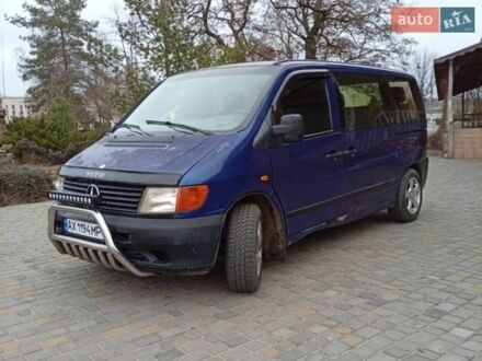 Синій Мерседес Віто, об'ємом двигуна 2.2 л та пробігом 360 тис. км за 4500 $, фото 1 на Automoto.ua