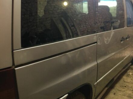 Синий Мерседес Вито, объемом двигателя 2.2 л и пробегом 3 тыс. км за 2200 $, фото 1 на Automoto.ua