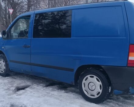 Синий Мерседес Вито, объемом двигателя 2.1 л и пробегом 1 тыс. км за 2500 $, фото 1 на Automoto.ua