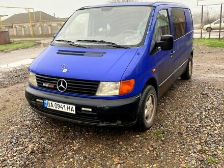 Синій Мерседес Віто, об'ємом двигуна 2.1 л та пробігом 230 тис. км за 2700 $, фото 1 на Automoto.ua