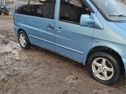 Синій Мерседес Віто, об'ємом двигуна 2.1 л та пробігом 380 тис. км за 2200 $, фото 1 на Automoto.ua