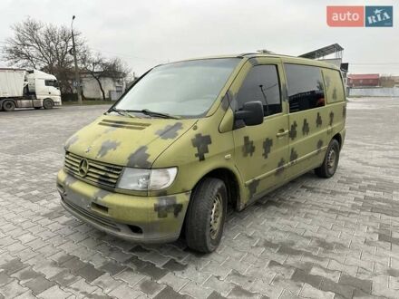 Синий Мерседес Вито, объемом двигателя 2.2 л и пробегом 420 тыс. км за 3000 $, фото 1 на Automoto.ua