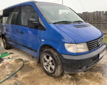 Синий Мерседес Вито, объемом двигателя 2.1 л и пробегом 450 тыс. км за 2350 $, фото 1 на Automoto.ua