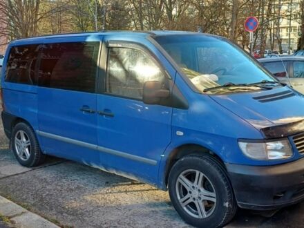 Синий Мерседес Вито, объемом двигателя 0 л и пробегом 422 тыс. км за 5000 $, фото 1 на Automoto.ua