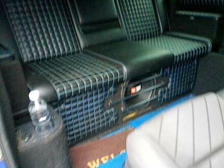 Синий Мерседес Вито, объемом двигателя 2.1 л и пробегом 240 тыс. км за 7000 $, фото 1 на Automoto.ua