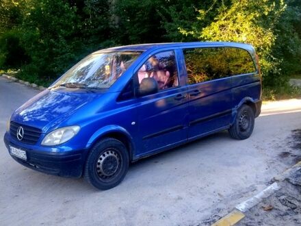 Мерседес Віто 2004 у Києві на Automoto.ua Синій Мерседес Віто, об'ємом двигуна 2.1 л та пробігом 300 тис. км за 4499 $, фото 1 на Automoto.ua