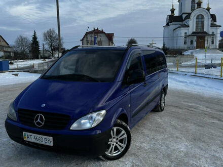 Синий Мерседес Вито, объемом двигателя 2.15 л и пробегом 370 тыс. км за 6750 $, фото 1 на Automoto.ua
