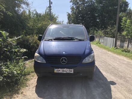 Синий Мерседес Вито, объемом двигателя 2.1 л и пробегом 375 тыс. км за 6500 $, фото 1 на Automoto.ua