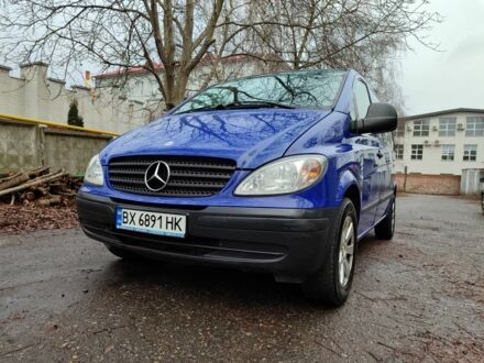 Синій Мерседес Віто, об'ємом двигуна 2.1 л та пробігом 273 тис. км за 9300 $, фото 1 на Automoto.ua