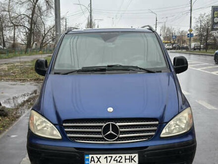 Синий Мерседес Вито, объемом двигателя 2.15 л и пробегом 362 тыс. км за 8299 $, фото 1 на Automoto.ua