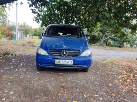 Синий Мерседес Вито, объемом двигателя 2.2 л и пробегом 270 тыс. км за 2500 $, фото 1 на Automoto.ua