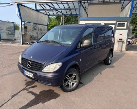 Синий Мерседес Вито, объемом двигателя 2.2 л и пробегом 400 тыс. км за 4000 $, фото 1 на Automoto.ua