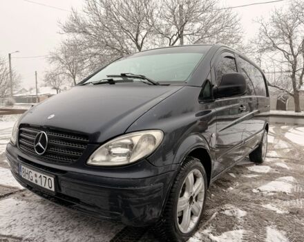 Синий Мерседес Вито, объемом двигателя 2.2 л и пробегом 359 тыс. км за 3000 $, фото 1 на Automoto.ua