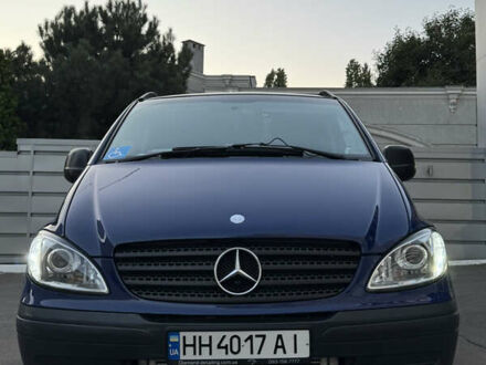Синий Мерседес Вито, объемом двигателя 2.15 л и пробегом 281 тыс. км за 14999 $, фото 1 на Automoto.ua