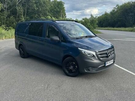 Синий Мерседес Вито, объемом двигателя 2.2 л и пробегом 256 тыс. км за 25500 $, фото 1 на Automoto.ua