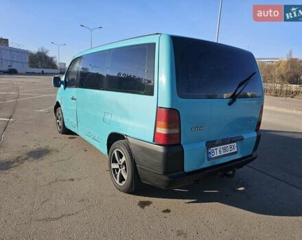 Зеленый Мерседес Вито, объемом двигателя 2.38 л и пробегом 400 тыс. км за 3950 $, фото 4 на Automoto.ua