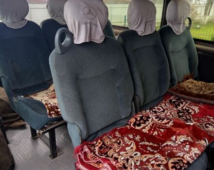 Зеленый Мерседес Вито, объемом двигателя 2.3 л и пробегом 700 тыс. км за 3100 $, фото 1 на Automoto.ua