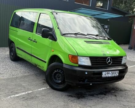 Зеленый Мерседес Вито, объемом двигателя 2.3 л и пробегом 300 тыс. км за 2600 $, фото 2 на Automoto.ua