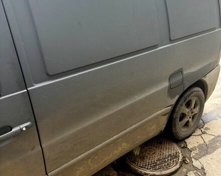 Зеленый Мерседес Вито, объемом двигателя 2.3 л и пробегом 277 тыс. км за 3550 $, фото 8 на Automoto.ua