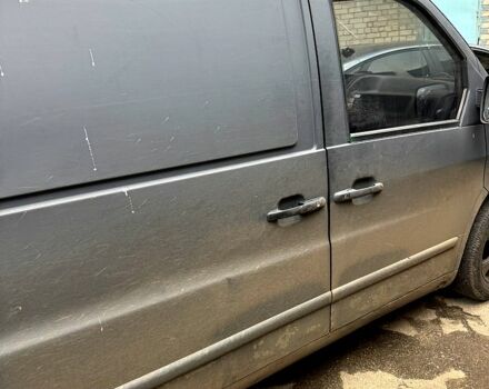 Зеленый Мерседес Вито, объемом двигателя 2.3 л и пробегом 277 тыс. км за 3550 $, фото 6 на Automoto.ua