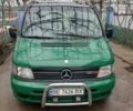 Зеленый Мерседес Вито, объемом двигателя 2.2 л и пробегом 250 тыс. км за 5000 $, фото 1 на Automoto.ua